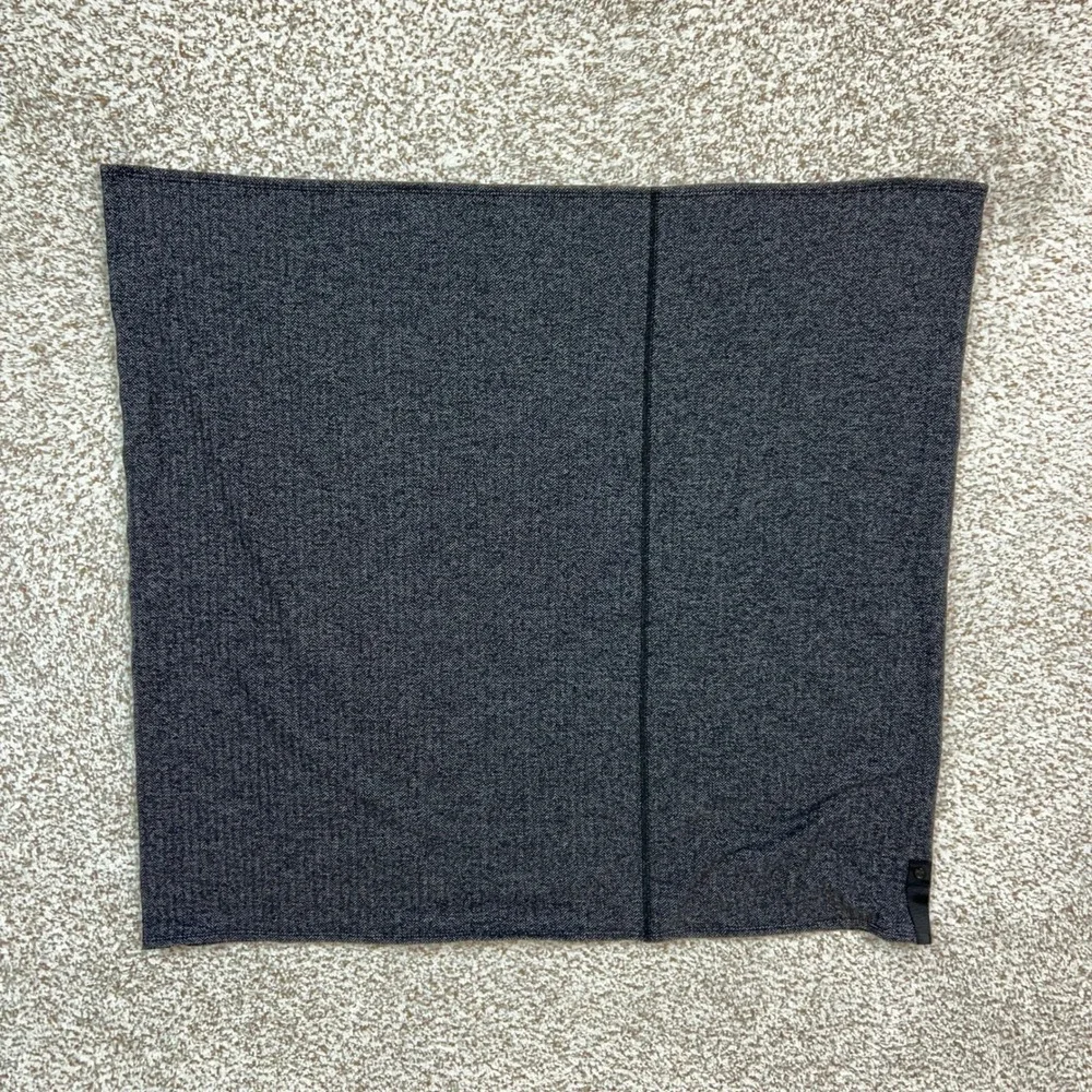 Lululemon Scarf Womens OS Black White Vinyasa Herringbone Yoga Wrap Snap Gym